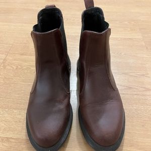 Doc Dr. Martens Flora Chelsea Boot Size 8